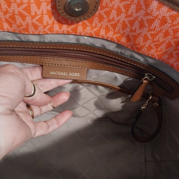 3469 Large Michael Kors Tote Bag in Orange and Tan MK Print. - Picture 7 of 11